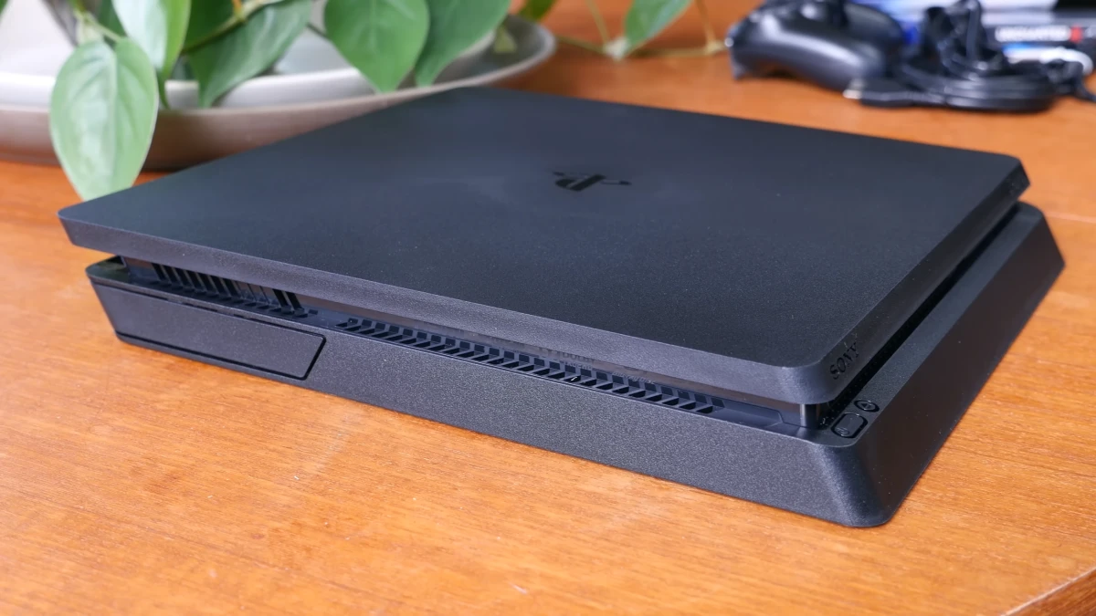 کنسول PS4 Slim