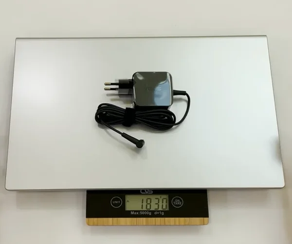 نمای وزن لپ تاپ ایسوس R565EP-K