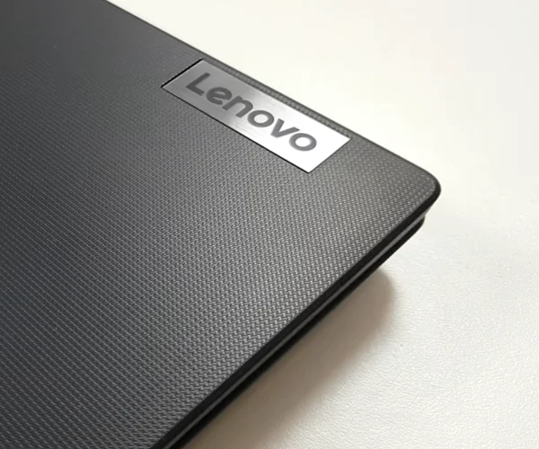 نمای درب لپ تاپ لنوو IdeaPad v15-O