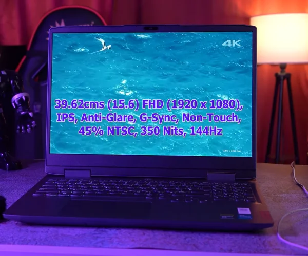 نمای نمایشگر لپ تاپ لنوو LOQ-HE