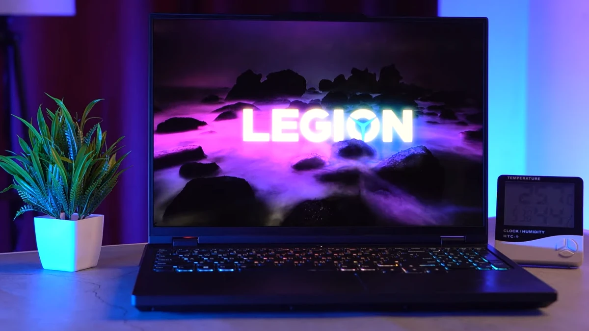 نمای لپ تاپ ایسوس legion pro 5-ta