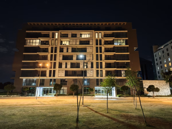 main camera in night 2 1
