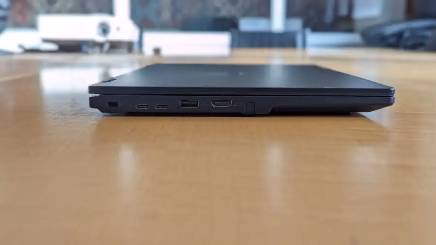 پورت های لپتاپ ExpertBook B3 Flip