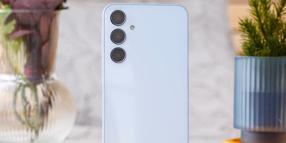 آپدیت One UI 8 برای A35 سامسونگ