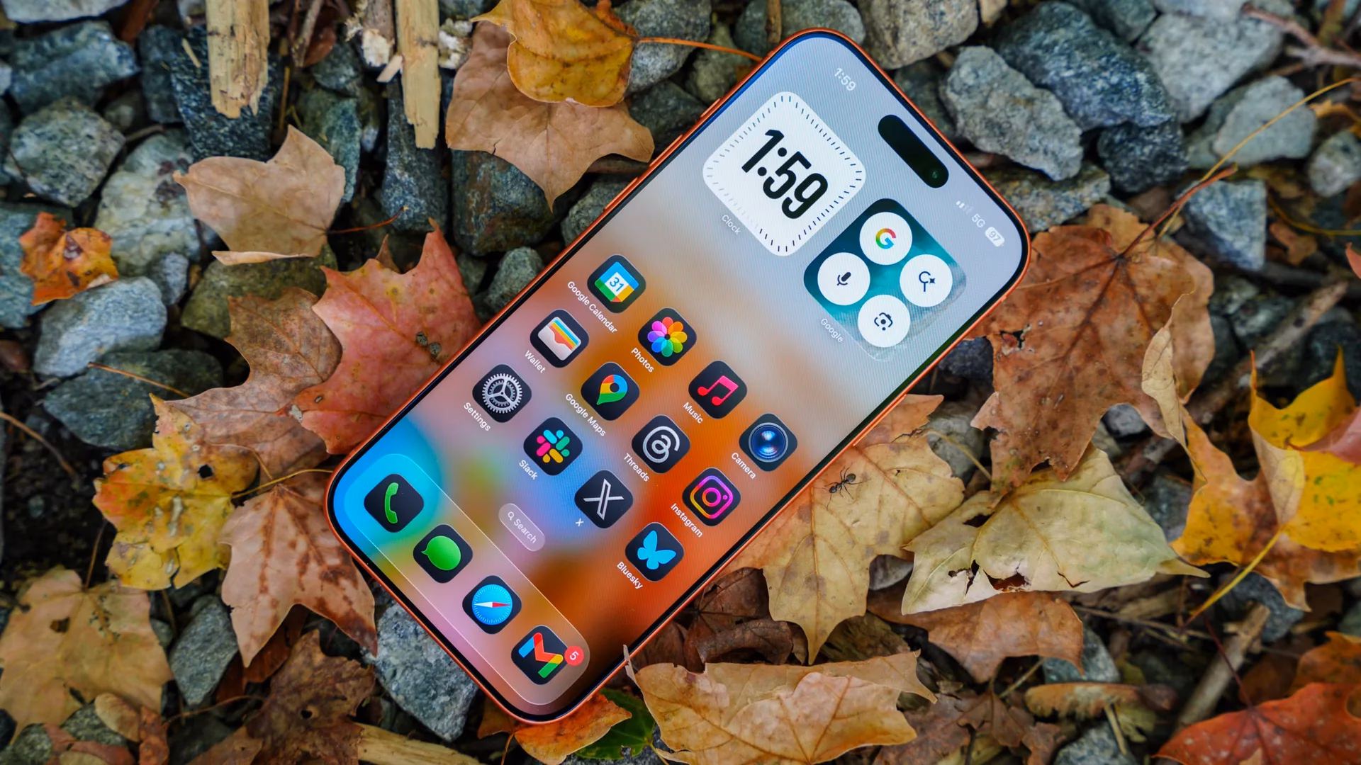 تصویری از صفحه 17 Pro Max آیفون
