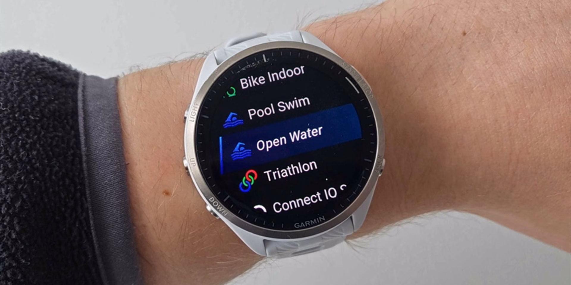 ساعت هوشمند ضد آب
