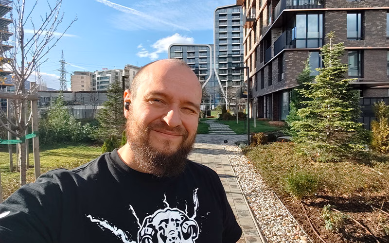 بررسی گوشی پوکو F8 پرو 26 بررسی گوشی پوکو F8 پرو دوربین سلفی