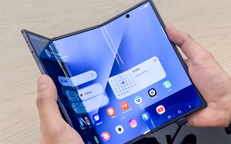 بررسی گوشی سامسونگ Galaxy Z TriFold 17 galaxy z trifold review 1