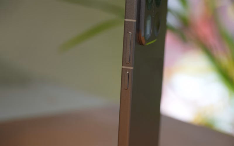 بررسی گوشی شیائومی 15T پرو 18 دکمه های صدا و خاموش روشن کردن گوشی شیائومی 15T پرو