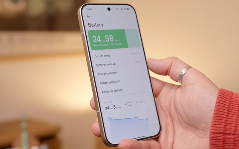 نقد و بررسی پوکو F8 اولترا؛ پرچم داری متفاوت! 27 شارژدهی باتری poco f8 اولترا