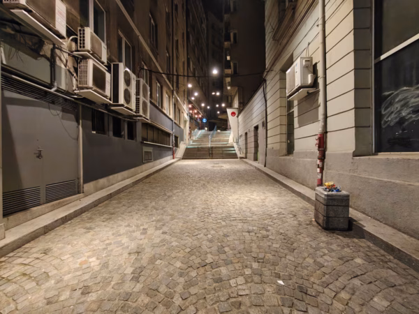 نقد و بررسی موتورولا Edge 70 19 Ultrawide camera in night 2