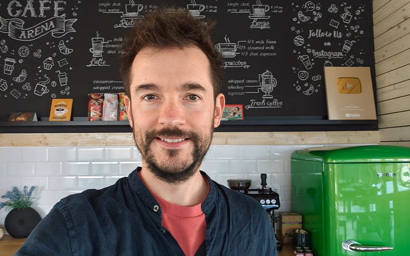 بررسی گوشی ریلمی GT 8 Pro 5G 19 realme gt 8 pro 5g selfie cam 2