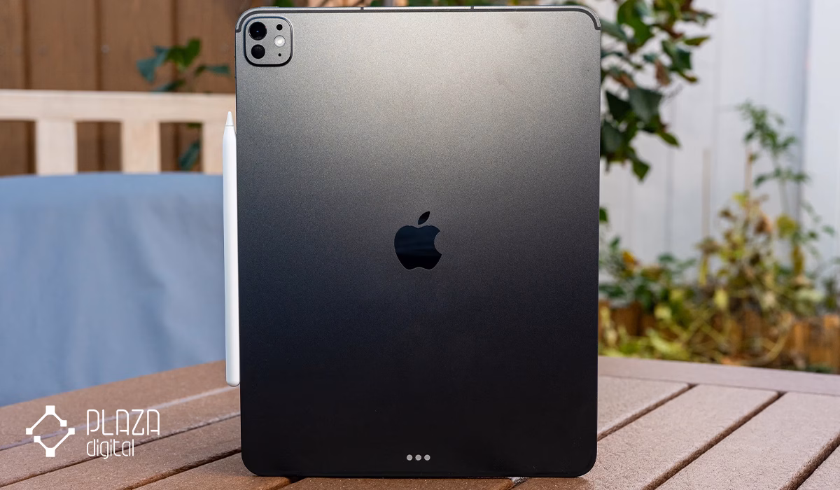 سرفیس بخریم یا آیپد؟ 24 ipad 1